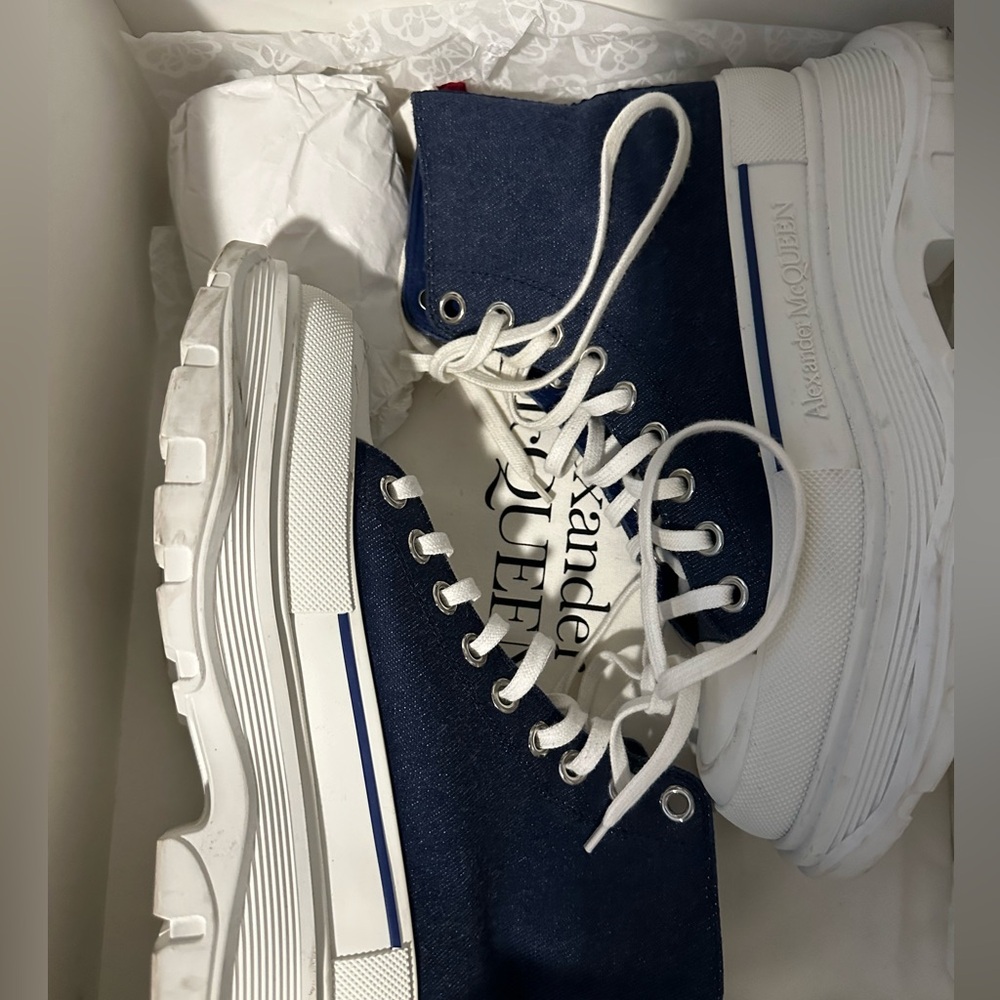 Alexander McQueen Sneaker